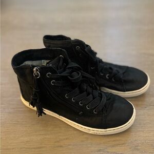 UGG Blaney women’s high-top sneakers black leather side zipper size 6